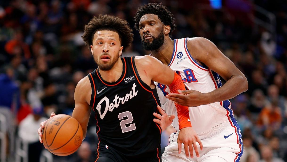 包含NBA常规赛收官战节奏紧凑，各队实力展现耀眼的词条