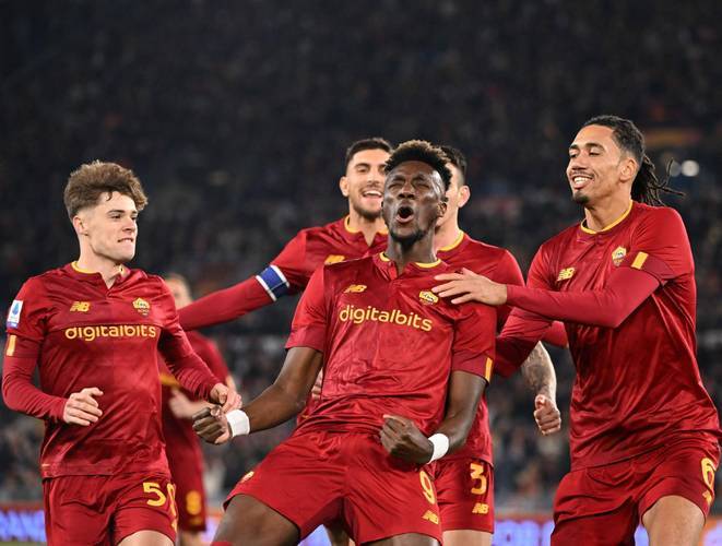 尼斯客场大胜,全队合力取胜