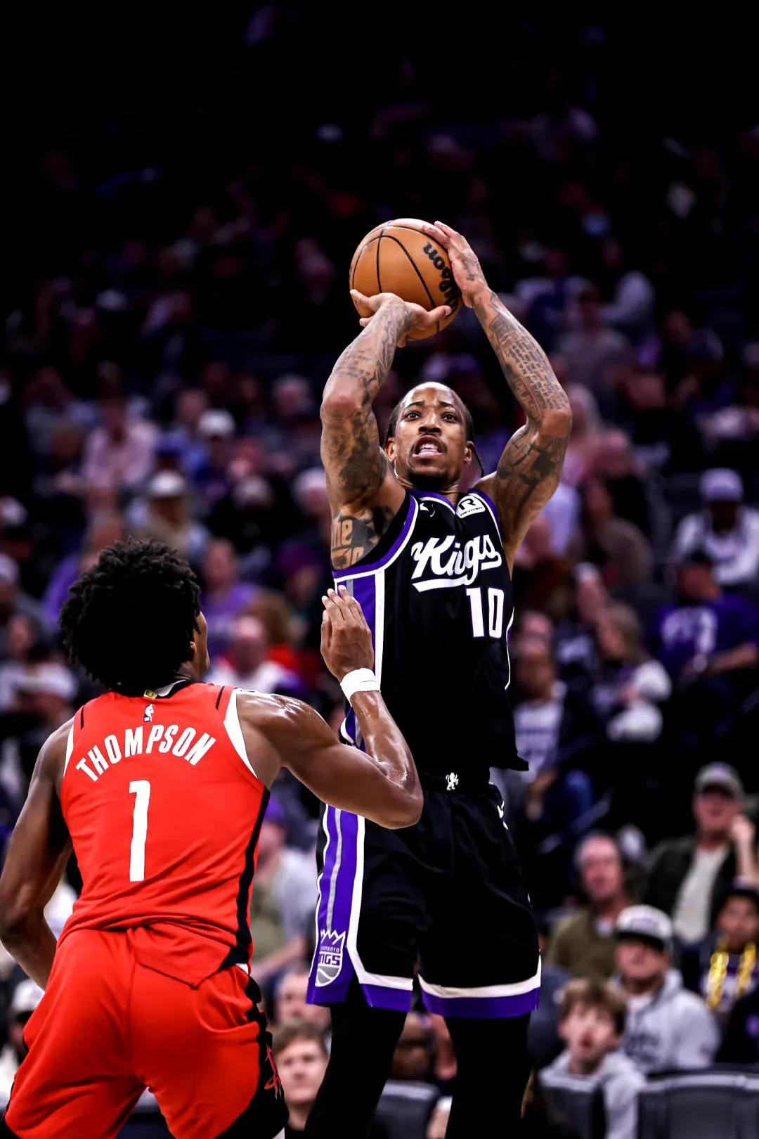 公牛大胜魔术,拉文贡献32分 公牛大胜魔术,拉文贡献32分