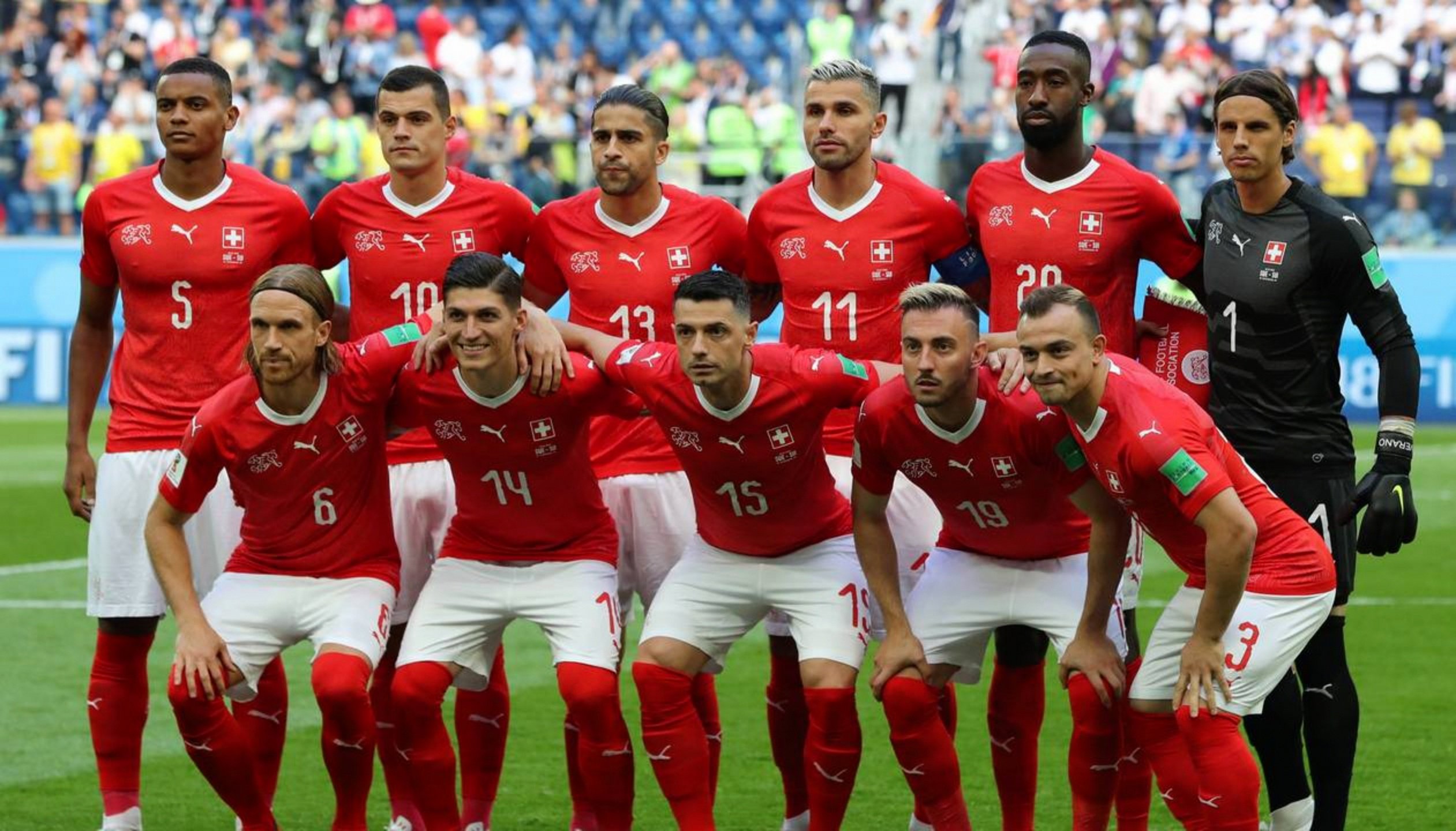 包含罗马尼亚迎战希腊，欧预赛冠军门路的词条