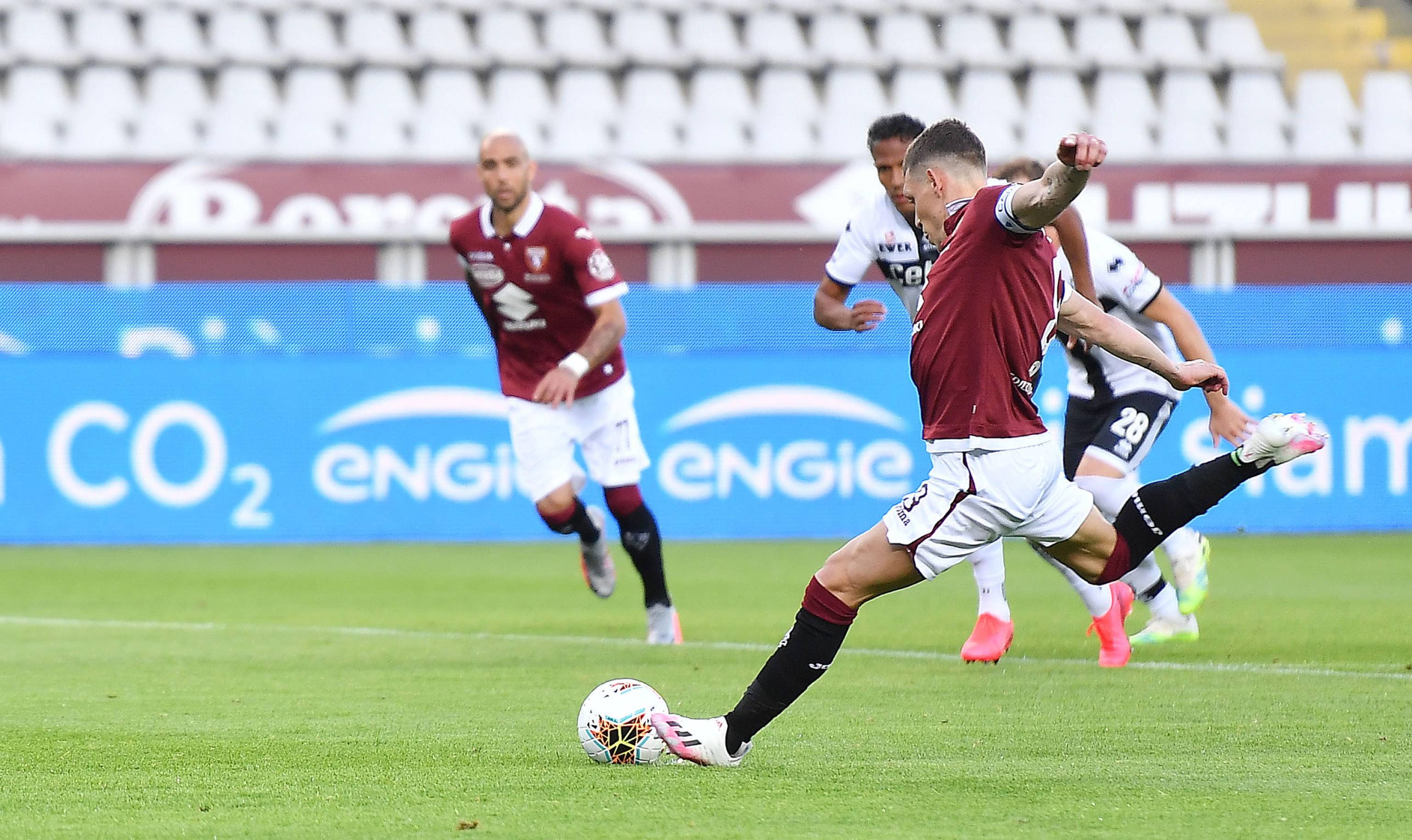 都灵球员获得国家队征召，声誉大增的简单介绍